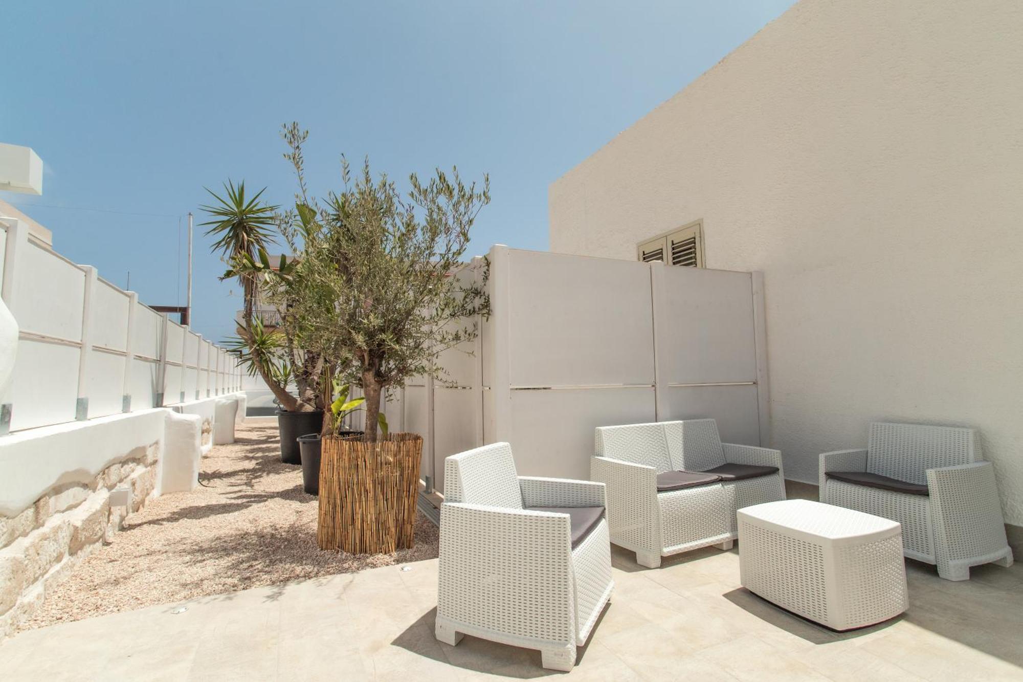 Hotel Le Grotte Lampedusa Esterno foto