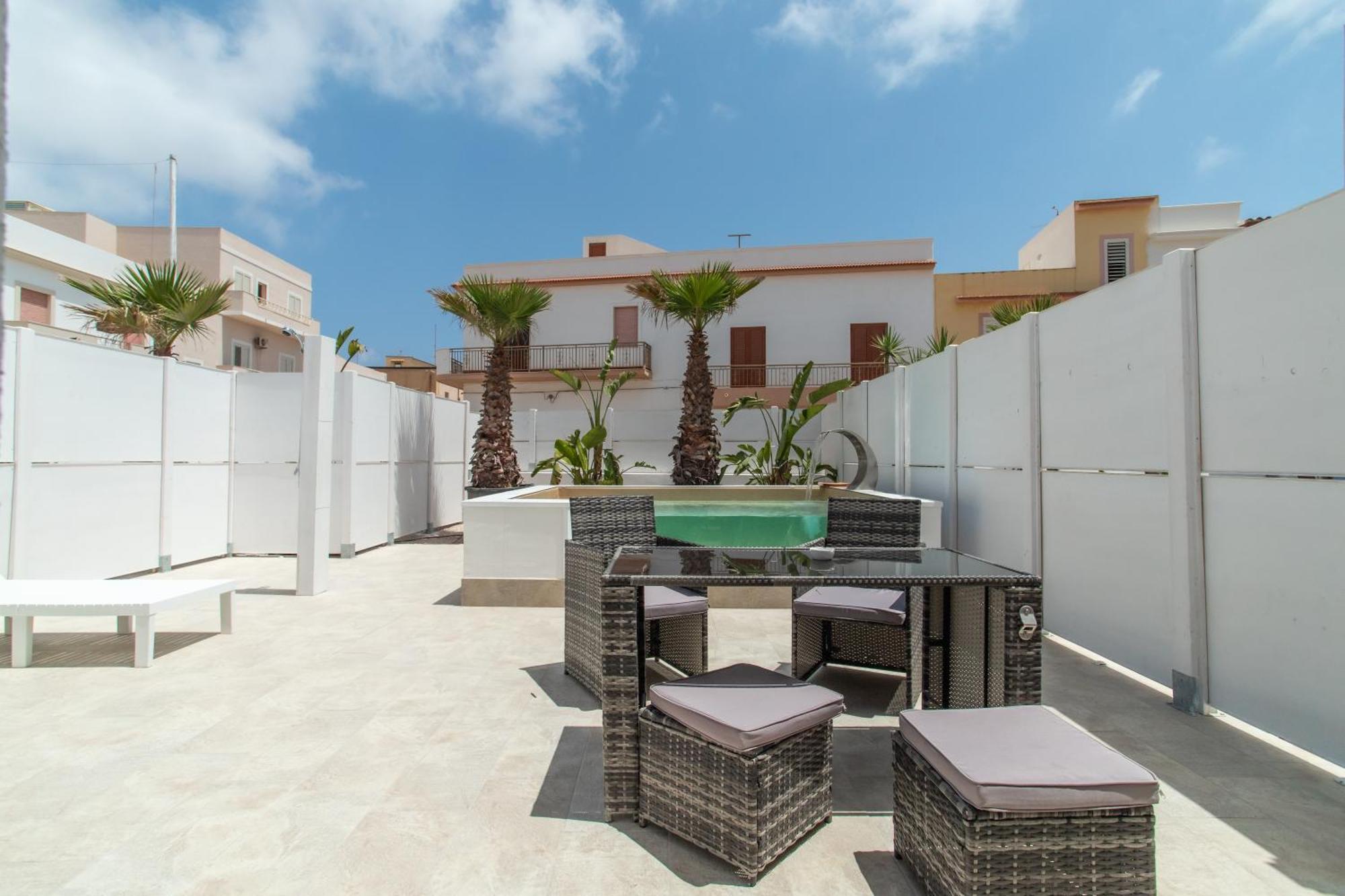 Hotel Le Grotte Lampedusa Esterno foto