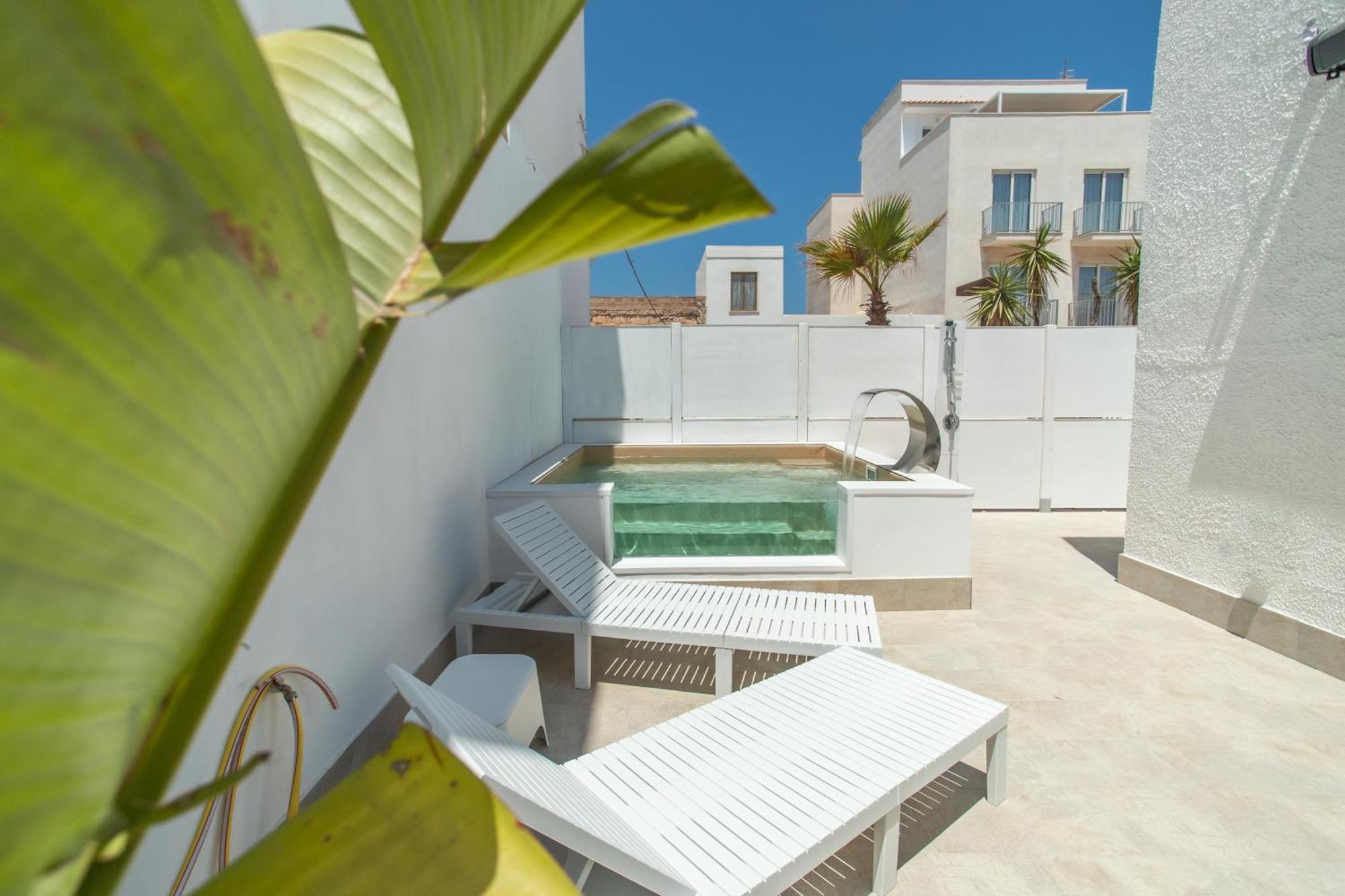 Hotel Le Grotte Lampedusa Esterno foto